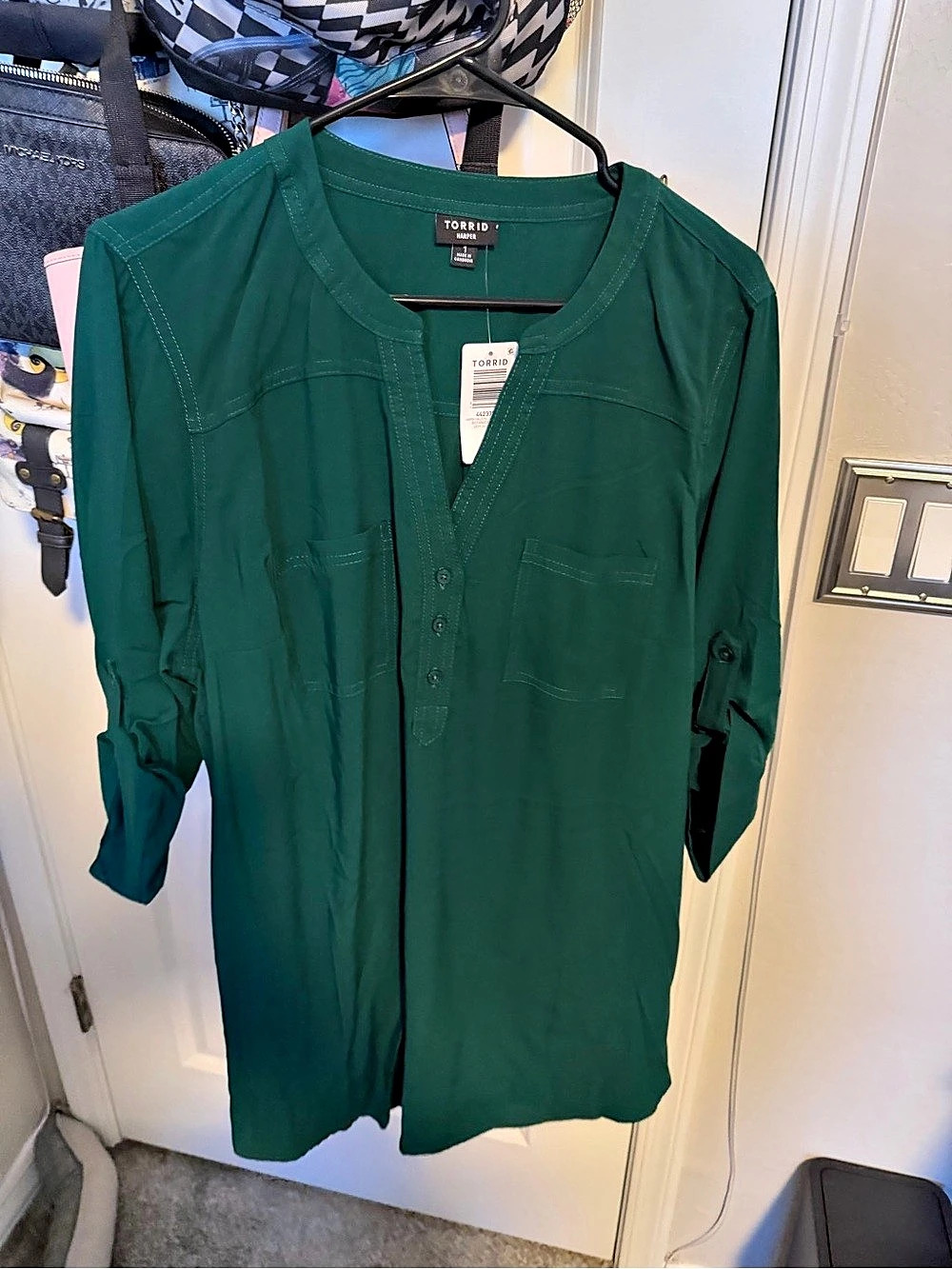 Torrid Harper Georgette 3/4 Sleeve Blouse Green Size 1X
